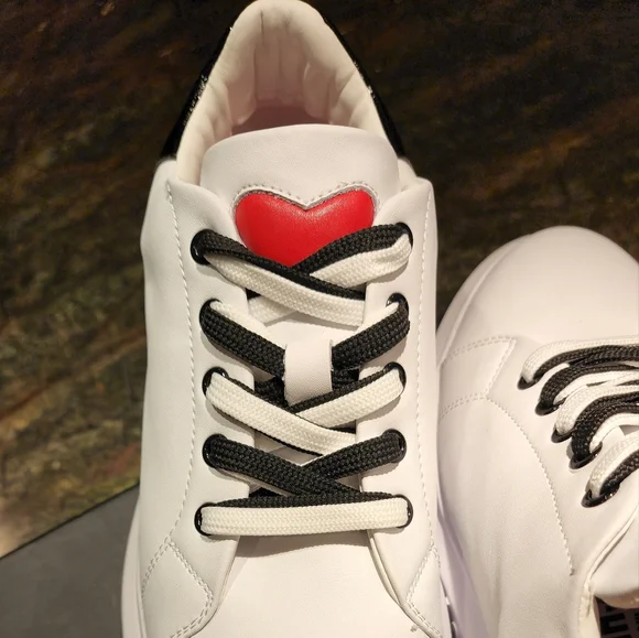 Love Moschino Sneakers JA15284G0CIA310A White Black Laces, Leather, Heart, NEW